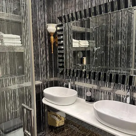 Daire Isabella - Luxury With Style Right Next To The Beach, Private Pool And Sea View