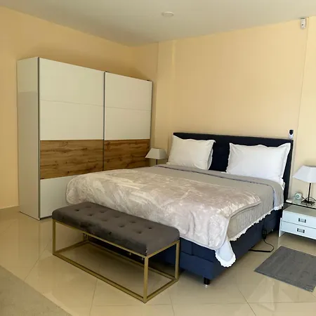 Isabella - Luxury With Style Right Next To The Beach, Private Pool And Sea View
