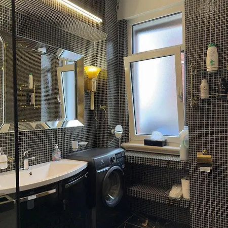 Isabella - Luxury With Style Right Next To The Beach, Private Pool And Sea View Daire