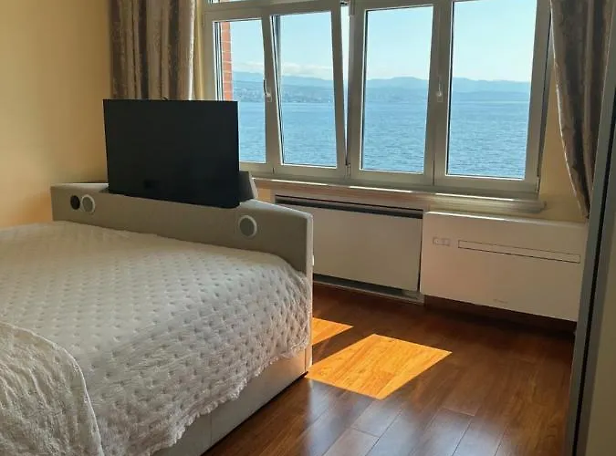 Isabella - Luxury With Style Right Next To The Beach, Private Pool And Sea View * Opatija