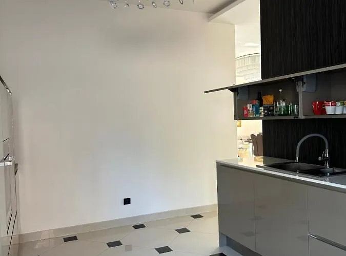 Isabella - Luxury With Style Right Next To The Beach, Private Pool And Sea View