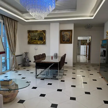 Isabella - Luxury With Style Right Next To The Beach, Private Pool And Sea View